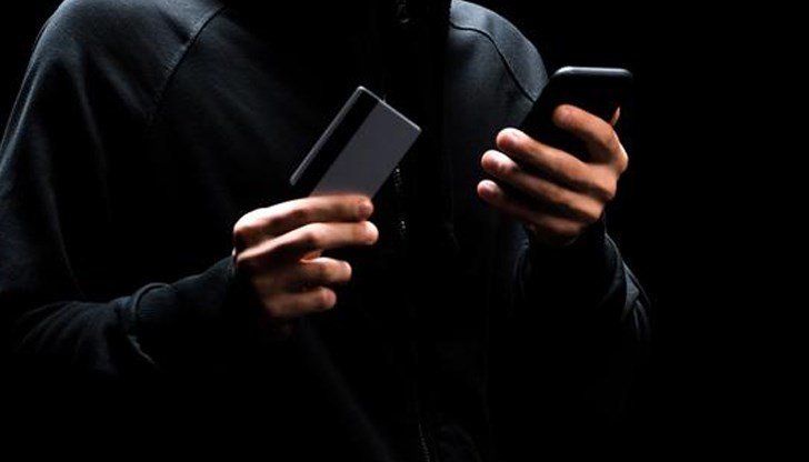 Измамникът се е възползвал от неопитността на девойката Измамникът се е възползвал от неопитността на девойката