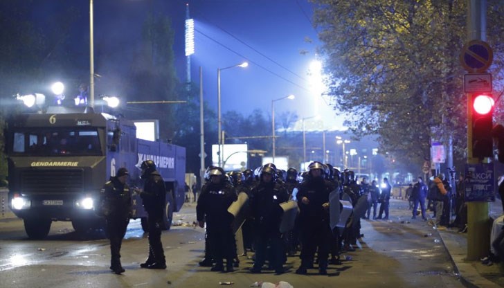 От Асоциацията споделиха за случаи на насилие, задържане и принуда на репортери и оператори От Асоциацията споделиха за случаи на насилие, задържане и принуда на репортери и оператори