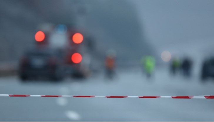 Автобус, в който е имало 16 деца, се удари в района на Дряново, а шофьорът почина Автобус, в който е имало 16 деца, се удари в района на Дряново, а шофьорът почина