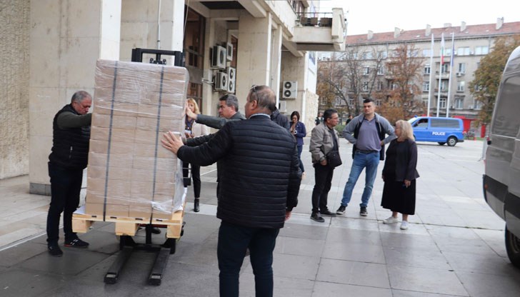 Те бяха докарани при засилена полицейска охрана
