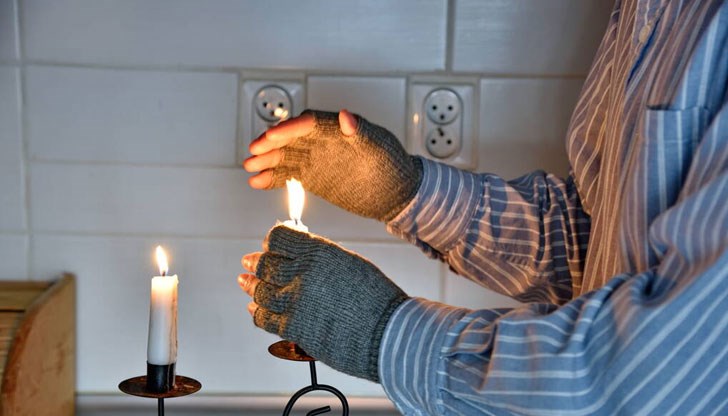 В кварталите Образцов чифлик и ДЗС все още няма ток, както и в Тетово В кварталите Образцов чифлик и ДЗС все още няма ток, както и в Тетово