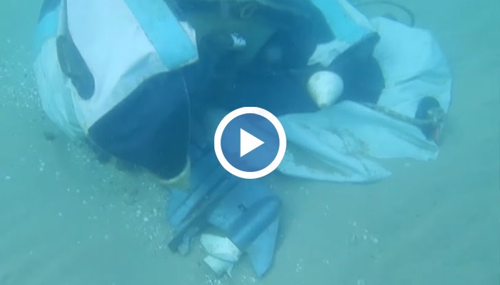 Водолази са открили скрити под водата взривни устройства, пояси с експлозиви, боеприпаси, надуваеми лодки и една ракета