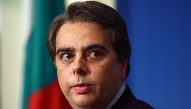 Президентът Румен Радев цитира „фалшива новина“ в коментара си върху Бюджет 2024, заяви министърът на финансите Президентът Румен Радев цитира „фалшива новина“ в коментара си върху Бюджет 2024, заяви министърът на финансите