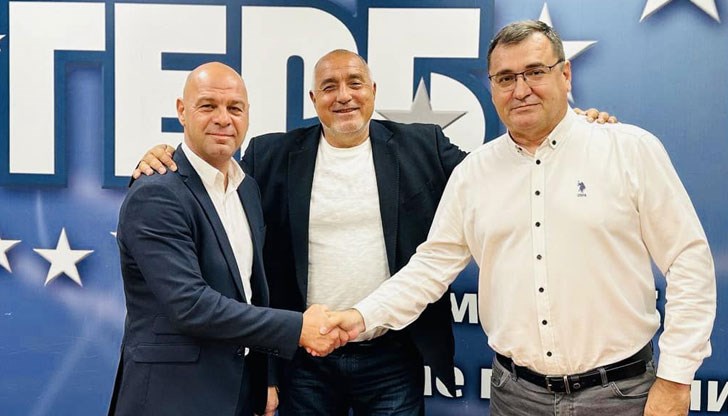 Бойко да спре да се хвали, че имал толкова много общински съветници на държавна хранилка Бойко да спре да се хвали, че имал толкова много общински съветници на държавна хранилка