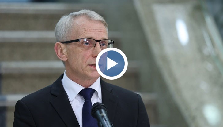 Това не е било достатъчно за отмяна на машинния вот на първия тур от изборите, допълни премиерът, който поиска среща с министъра на електронното управление