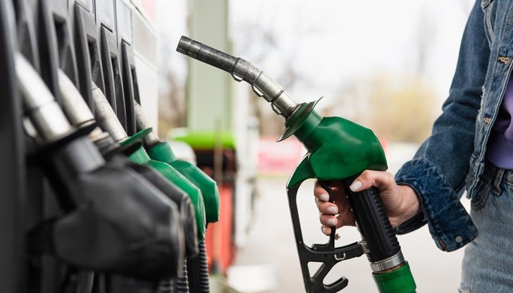 Литър бензин в Хърватия поевтинява с 2 цента и струва 1,44 евро, а литър дизел - 1,46 евро за литър или с шест цента по-малко