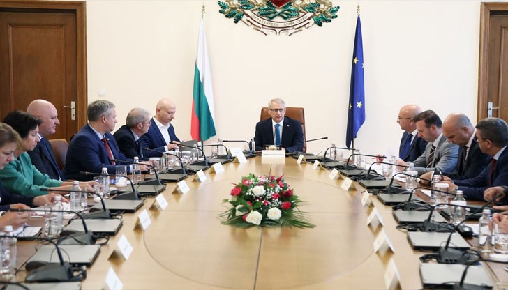 Поводът е проектозаконът за отмяна на дерогацията в тридневен срок Поводът е проектозаконът за отмяна на дерогацията в тридневен срок