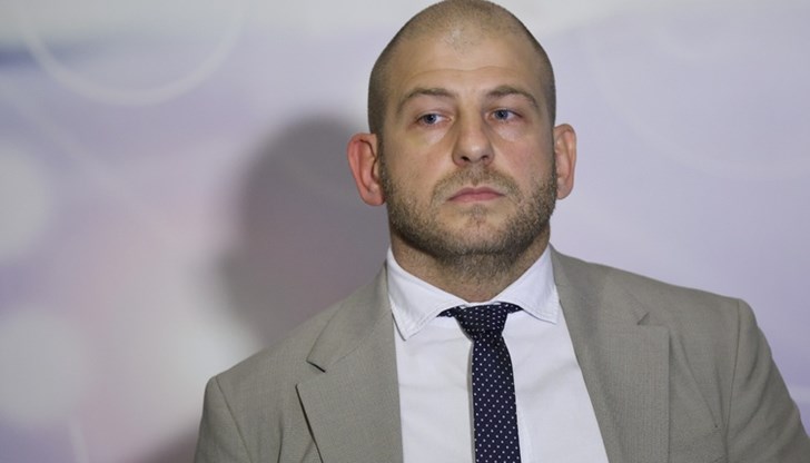 Михаил Стойнов е дал обяснения по скандала с машините за гласуване