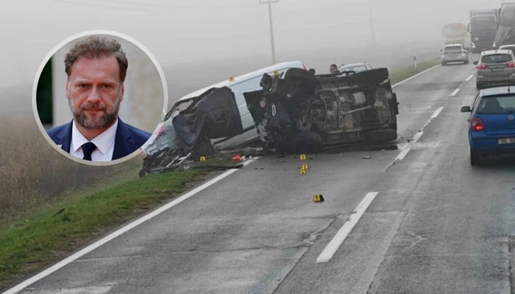 Хърватският министър на отбраната е изпреварвал камион при лоши метеорологични условия, когато се блъснал с ван в насрещното платно Хърватският министър на отбраната е изпреварвал камион при лоши метеорологични условия, когато се блъснал с ван в насрещното платно