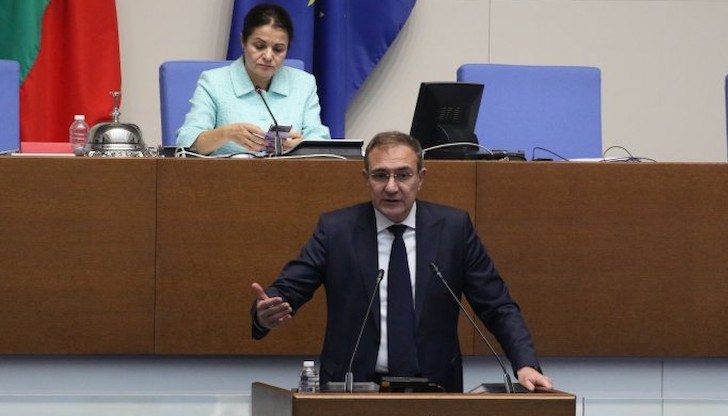 Не знам дали си давате сметка за какво падение на Българската армия става въпрос, заяви депутатът от БСП Не знам дали си давате сметка за какво падение на Българската армия става въпрос, заяви депутатът от БСП