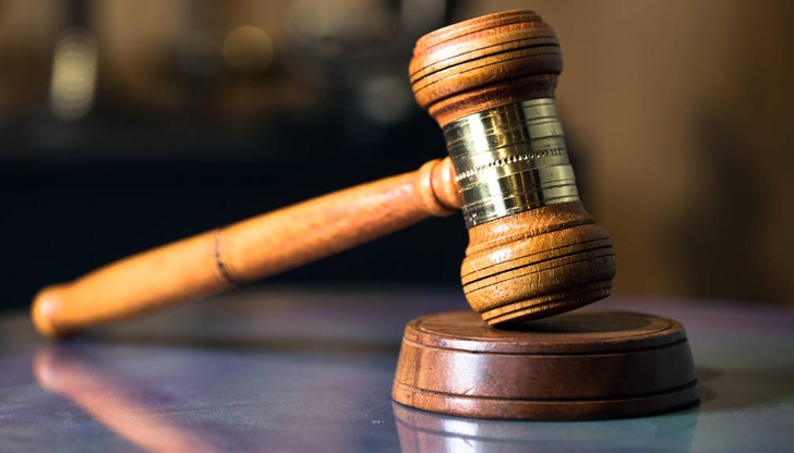 Има и забрана за напускане на страната, добавят от Окръжна прокуратура във Велико Търново Има и забрана за напускане на страната, добавят от Окръжна прокуратура във Велико Търново