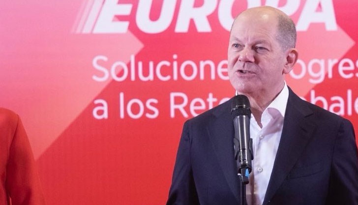 Германският канцлер се обяви за "хуманитарни паузи" Германският канцлер се обяви за "хуманитарни паузи"