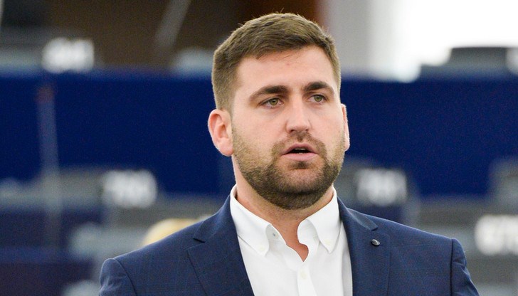 Европейският парламент включи в дневния си ред разглеждане на петицията на Андрей Новаков Европейският парламент включи в дневния си ред разглеждане на петицията на Андрей Новаков