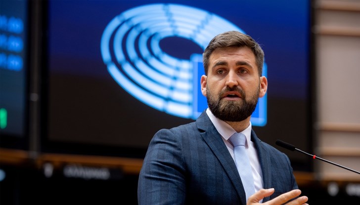 България отдавна е готова за Шенген и пази границите си много по-добре, каза евродепутатът