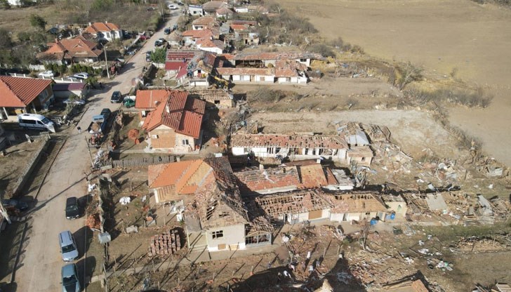 Не са получили никаква финансова помощ от държавата, въпреки че комисии са описали щетите Не са получили никаква финансова помощ от държавата, въпреки че комисии са описали щетите