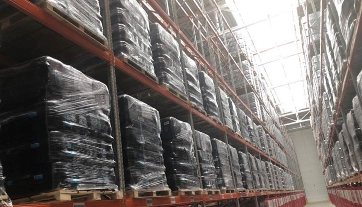 Разпределението им по изборни секции започна малко преди 14:00 часа