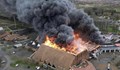 Огромен пожар погълна спортна зала във Франция