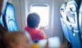 Служители на авиолиния качиха 6-годишно дете на грешен самолет