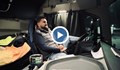 Протест заради отказа за Шенген: Евродепутат тръгна с камион през Европа