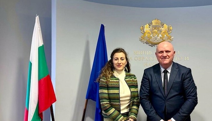 Целта ни е да поставим основата за цялостна промяна на начина на оценяване на знанията на учениците, каза министърът на образованието Целта ни е да поставим основата за цялостна промяна на начина на оценяване на знанията на учениците, каза министърът на образованието