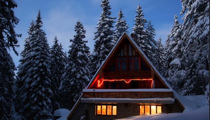 Сред тях е имало деца, едното от които - с медицински проблем