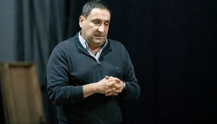 Актьорът ще бъде специален гост в премиерата на оперетата "ПРИЛЕПЪТ"