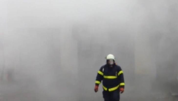 Три контейнера за смет горяха в квартал "Чародейка"