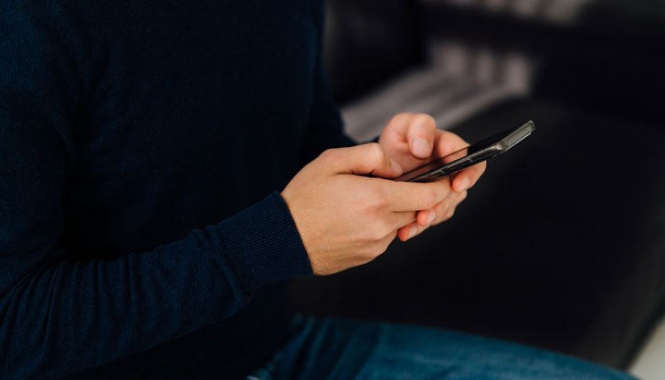 Мошениците са изтеглили 2400 лева от банковата му сметка Мошениците са изтеглили 2400 лева от банковата му сметка