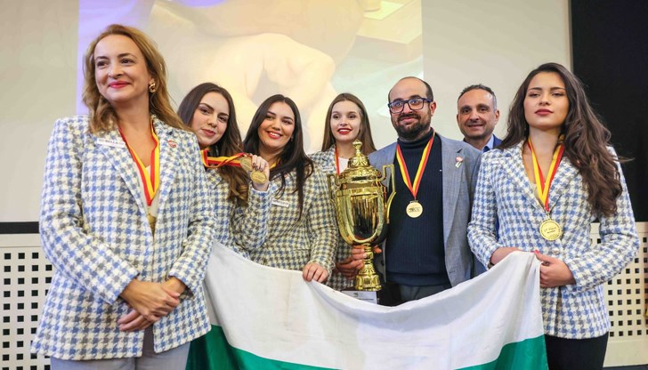Шахматният отбор на България за жени спечели “Спортен Икар” за отбор на годината