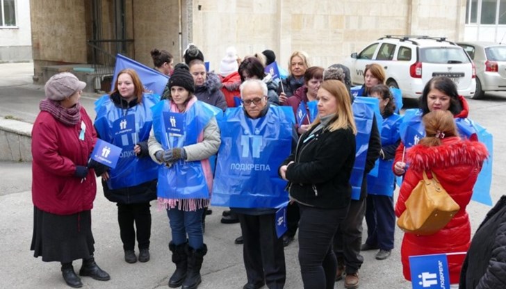 Ако исканията им не бъдат чути, ще преустановят работа и ще обявят безсрочни стачни действия