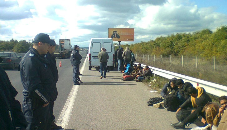 ОРФ публикува обзорен материал по въпросите за проблемите с мигрантите в България ОРФ публикува обзорен материал по въпросите за проблемите с мигрантите в България