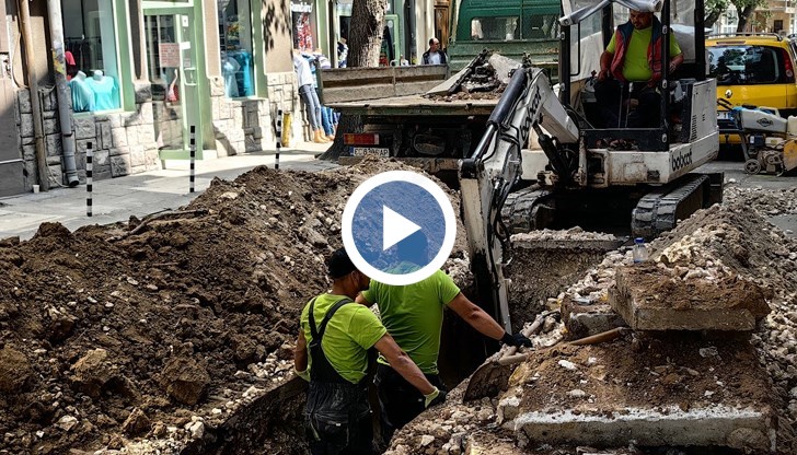 Повечето от тръбите са били положени преди 60 години