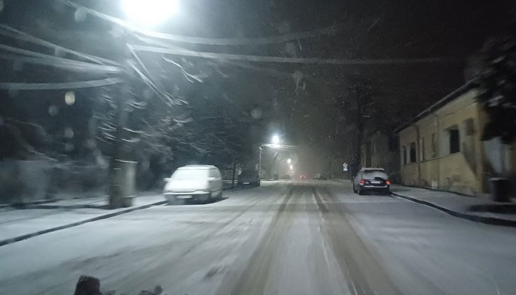 Предстои застудяване и валежи от сняг Предстои застудяване и валежи от сняг