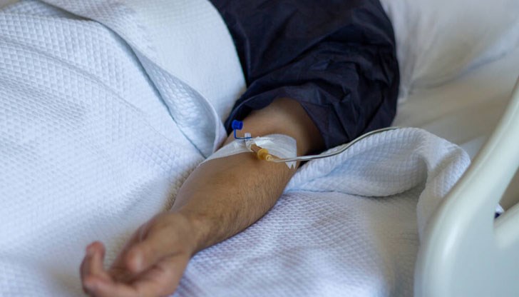 Пострадалият е с 45% изгаряния, той е вдишал дим и токсични пари