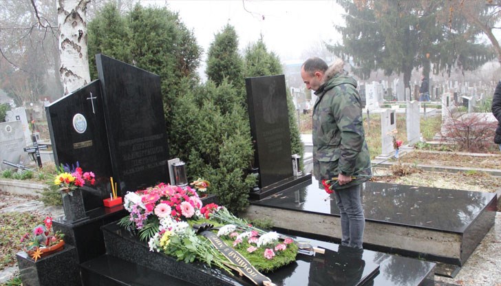 В Русе ще се проведе възпоменателна церемония и панихида пред гроба на офицерски кандидат Антон Петров