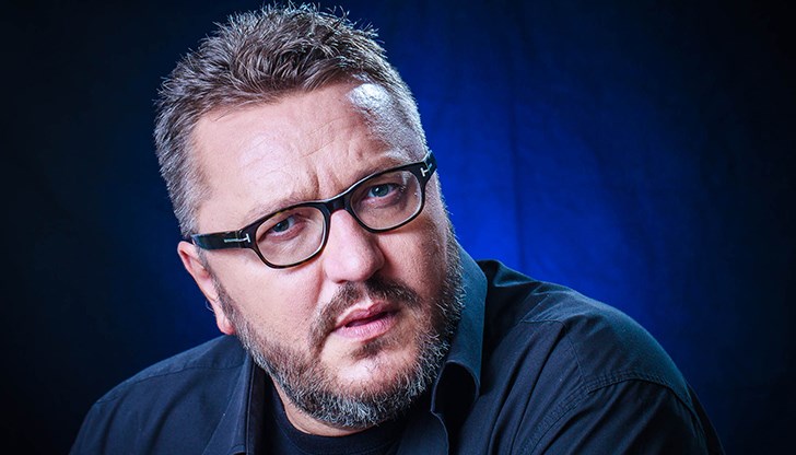 Журналистът с лаконичен коментар след сделката на България за "въздушния" Шенген Журналистът с лаконичен коментар след сделката на България за "въздушния" Шенген