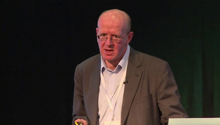 Професор Марк Мидълтън работи по специален кръвен тест Професор Марк Мидълтън работи по специален кръвен тест