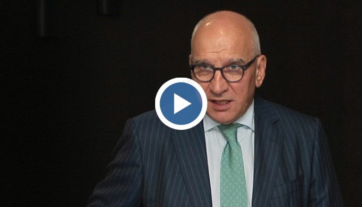 По думите му това, че финансовият министър не е успял да прокара своите идеи за "бонус-донус" и "данък-бъкшиш" е било правилно