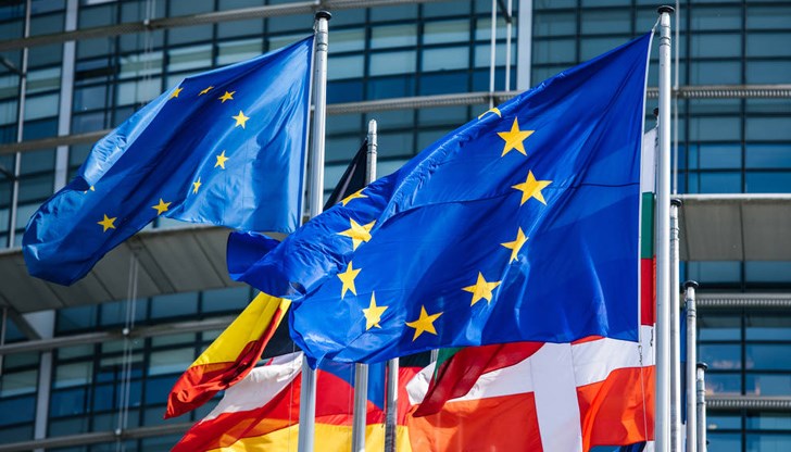 Европейските лидери се събират на едно от най-трудните си заседания и последното за годината Европейските лидери се събират на едно от най-трудните си заседания и последното за годината