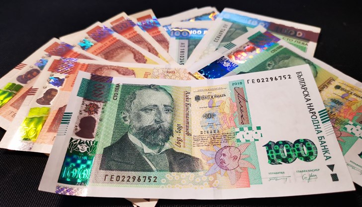 Средната заплата е най-висока в област София-град - 2722 лева