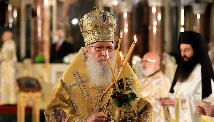 Патриархът е настанен във ВМА за лечение на белодробно заболяване