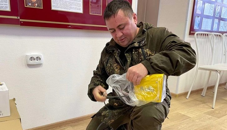 Владимир Егоров е член на управляващата партия "Единна Русия"