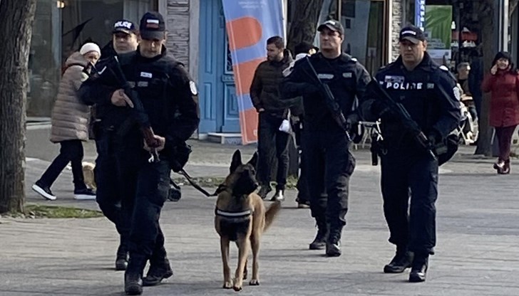 МВР предприема засилена охрана на гари, автогари, търговски центрове и коледни базари в София