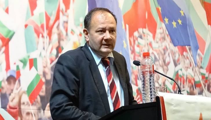 Сигурно се очаква да ни изпращат някакви наемници, които да поуправляват малко