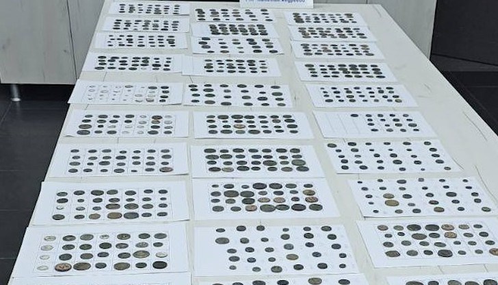 1062 старинни монети, 1 старинен пръстен и 1470 кутии цигари са открити в камион, влизащ от Турция