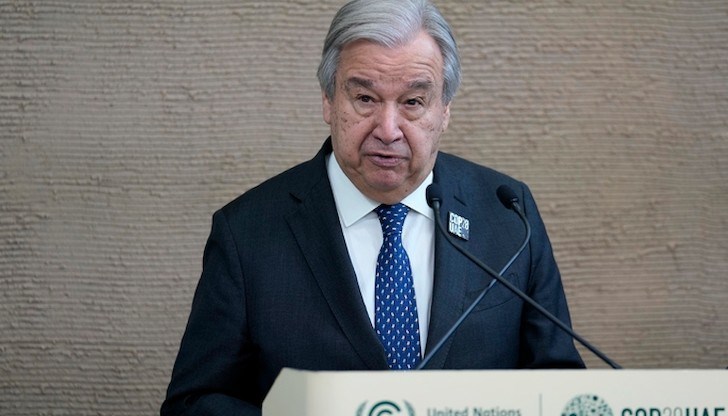 Трябва да се откажем от моралната и медицинска катастрофа на богатите страни, които трупат и контролират пандемични здравни доставки, каза Антониу Гутериш