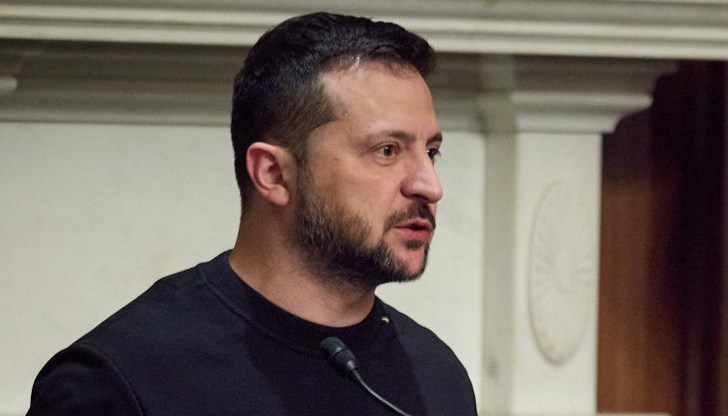 Володимир Зеленски вярва, че САЩ ще изпратят блокираната помощ на стойност 60 милиарда долара Володимир Зеленски вярва, че САЩ ще изпратят блокираната помощ на стойност 60 милиарда долара