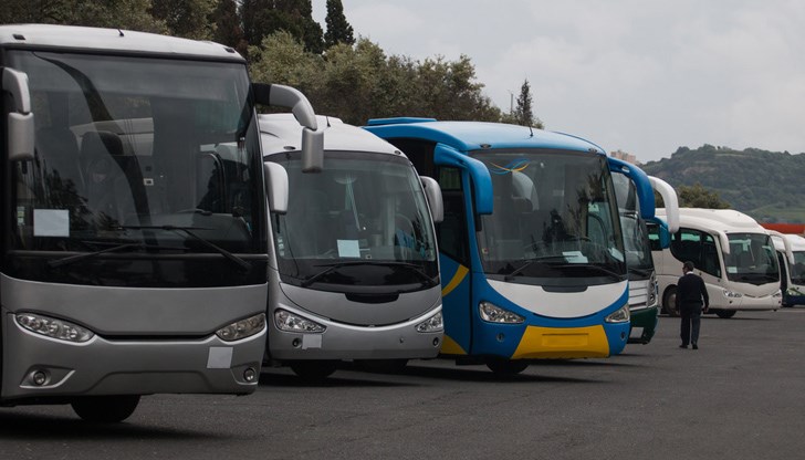 Част от автобусните превозвачи спират пътуванията от 31-и декември следобед до обяд на 1 януари