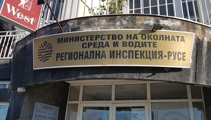 Граждани се събират пред съда да изразят правото си на чист въздух в Русе