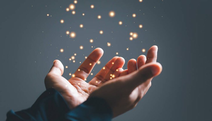 Този ден се нарича "Бъдни вечер", защото молитвено се пожелава всичко най-добро за в бъдеще Този ден се нарича "Бъдни вечер", защото молитвено се пожелава всичко най-добро за в бъдеще